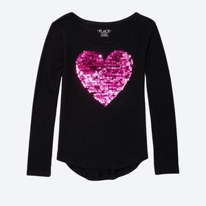 Pre-owned Children’s Place black long sleeve top w/pink sequin heart/Size: 7/8